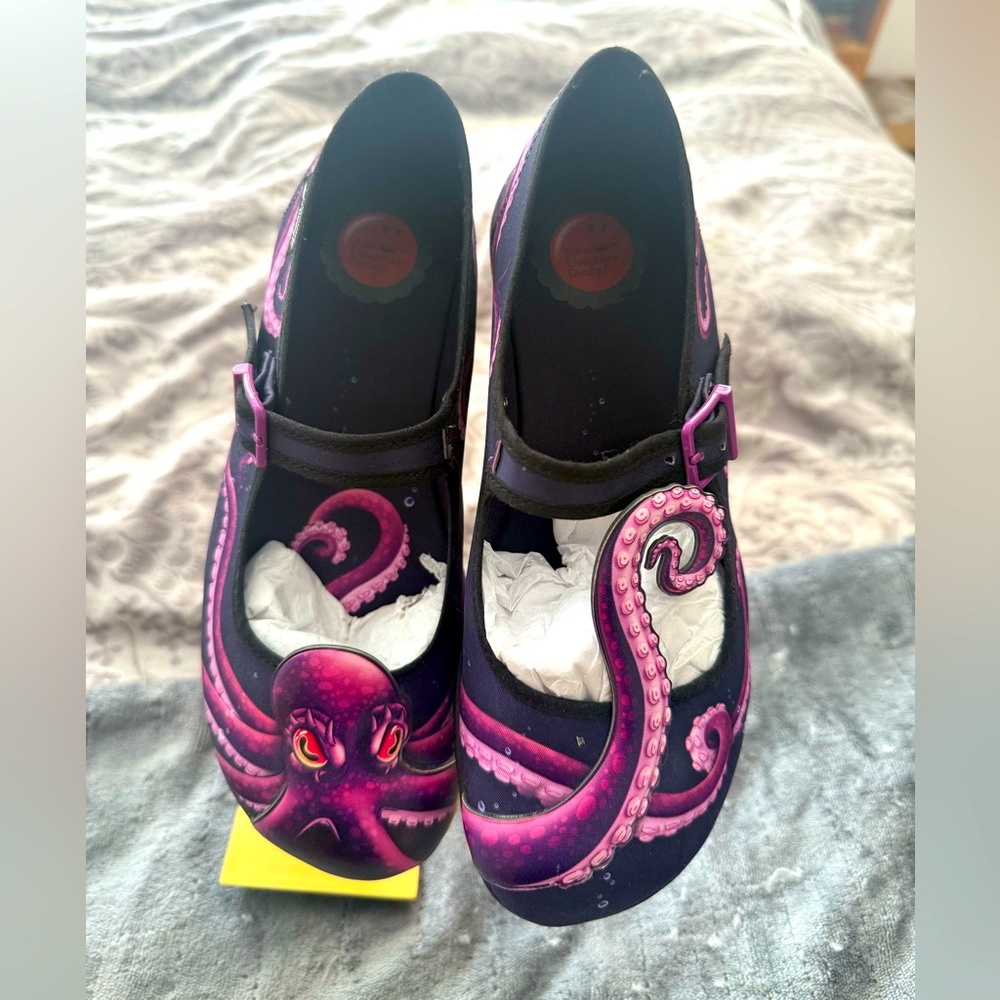 Chocolate Design Octopus Mary Jane shoes